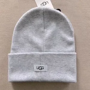 UGG | Accessories | Ugg Cuffed Beanie Hat Heather Gray  display picture 2
